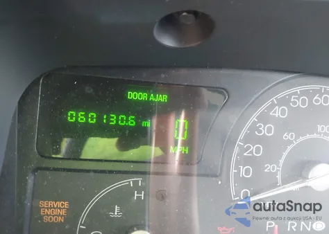 2004 Lincoln Town Car Signature from USA, damaged, VIN 1LNHM81W34Y686997